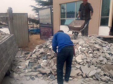 济南深夜看免费网站违建半年，拆出“110个泉城广场”
