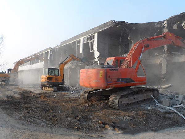北京新机场跑道上最后一座变电站完成退运深夜看免费网站